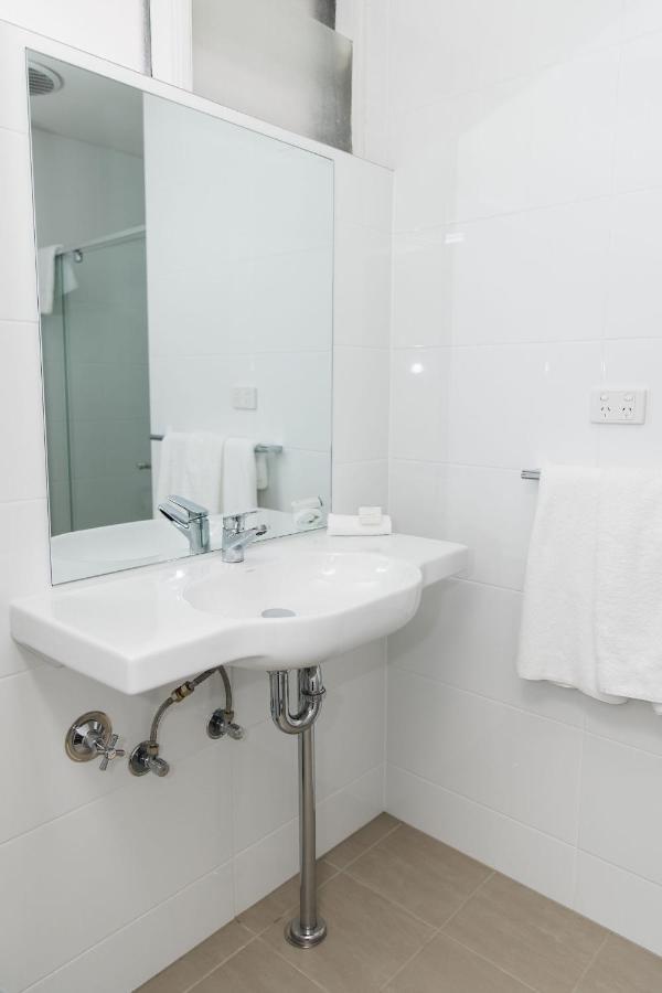 Lakeview Hotel Motel Шеллхарбор Экстерьер фото