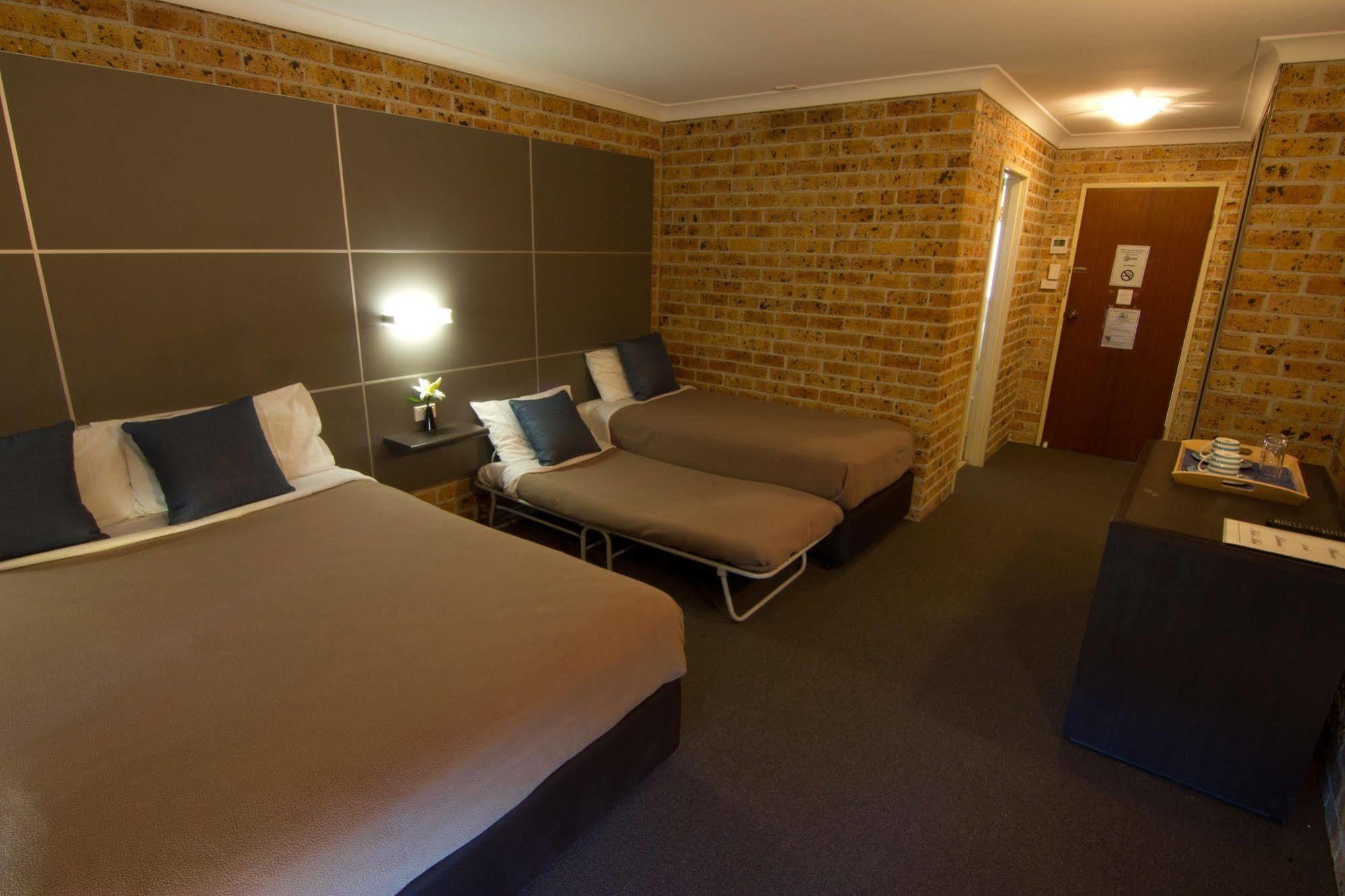 Lakeview Hotel Motel Шеллхарбор Экстерьер фото