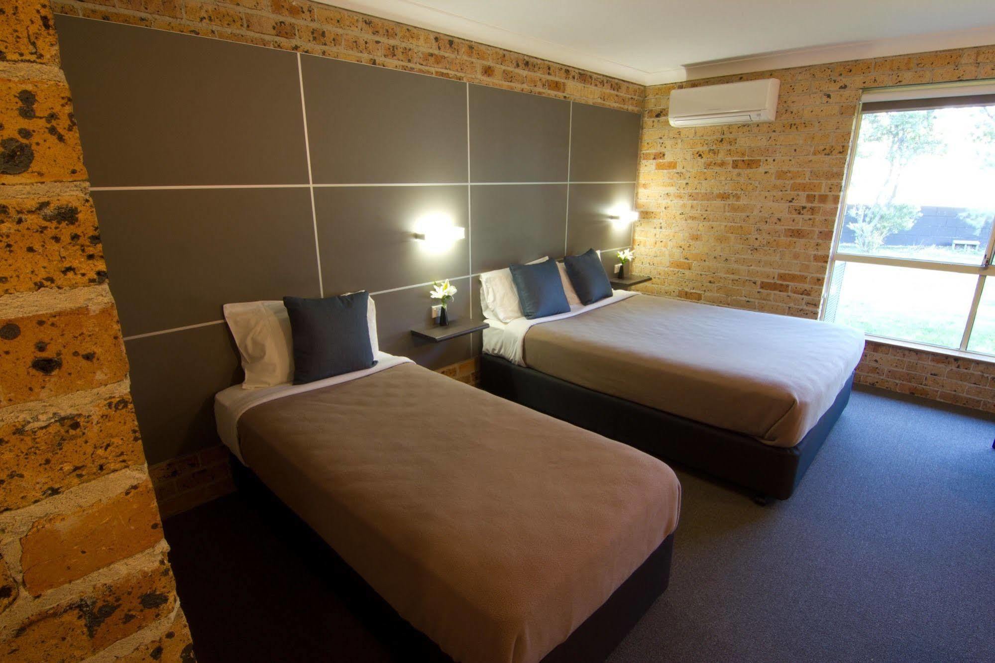 Lakeview Hotel Motel Шеллхарбор Экстерьер фото